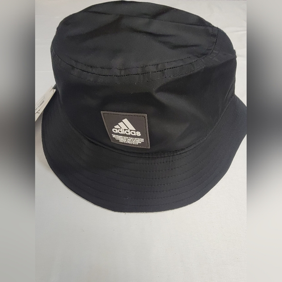 Adidas Womens Foldable Black Bucket Hat With Snap Closure For Easy Storage New - Picture 3 of 8